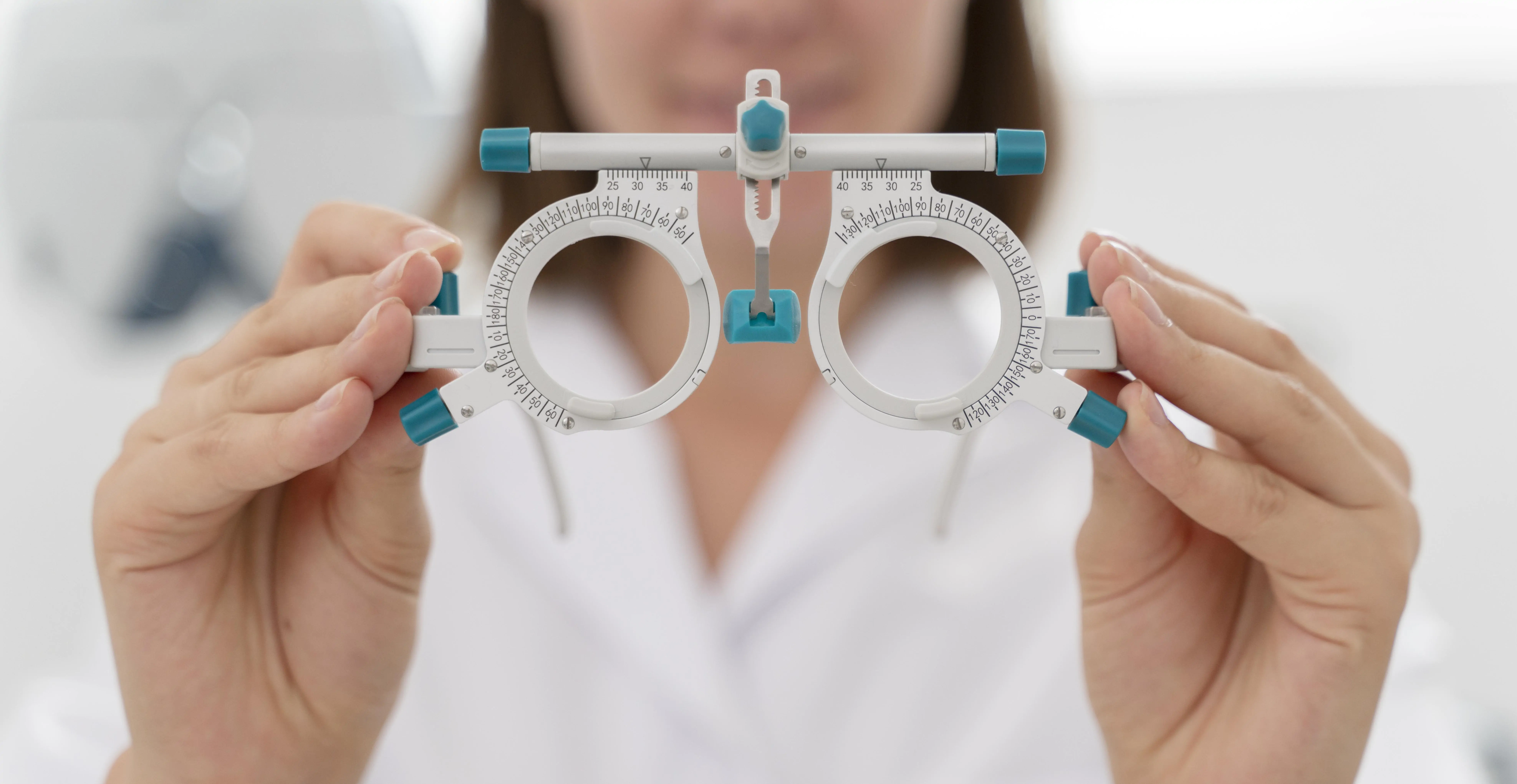 Rendezett asztal jó megvilágítással