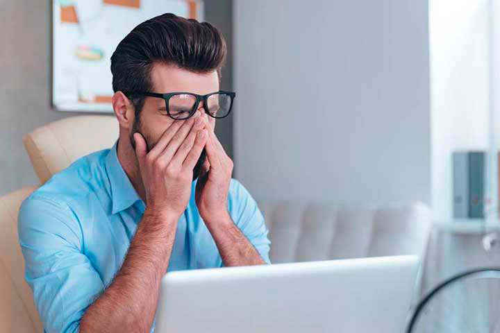 Kellemes irodai környezet szórt fénnyel